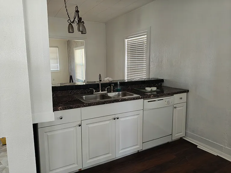 N Lake Shipp Dr SW — Photo 4