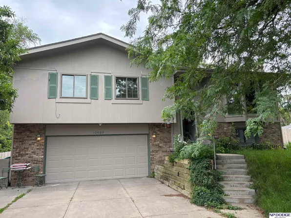 12605 Ellison Cir, Omaha, NE 68164