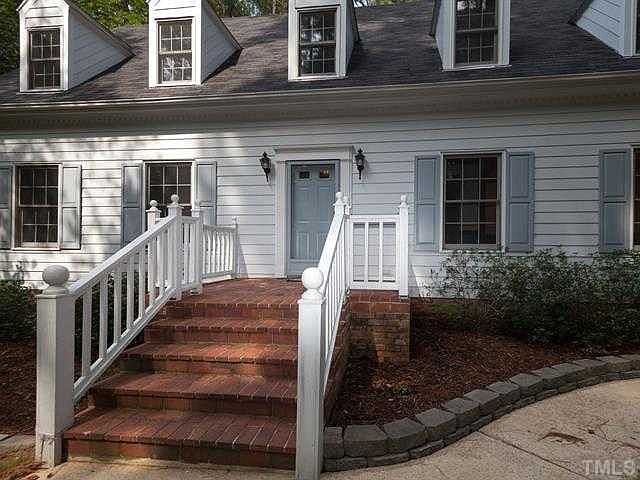 1st image of 106 Bourke Pl