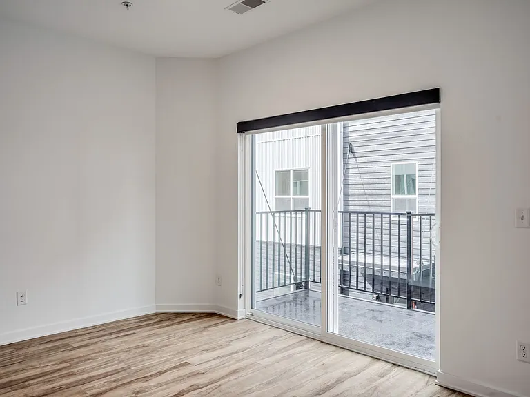 3333 Nicollet Ave S — Photo 45