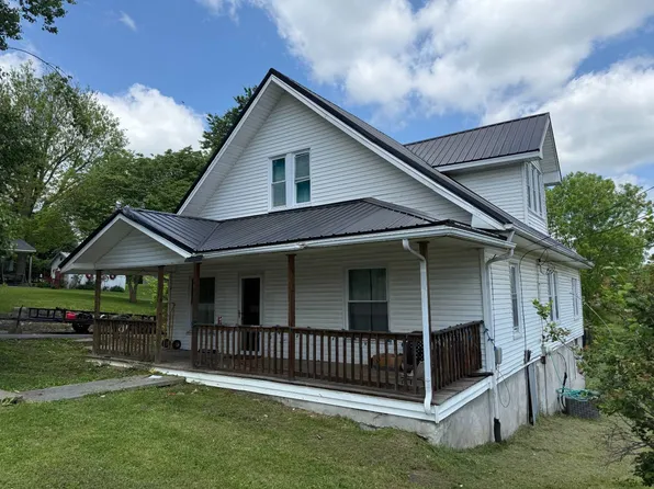 128 W Church St, Burkesville, KY 42717