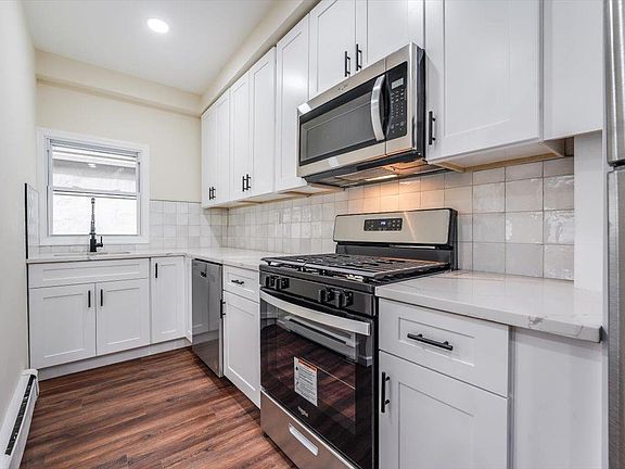 4th image of 97 Saint Pauls Ave #1B