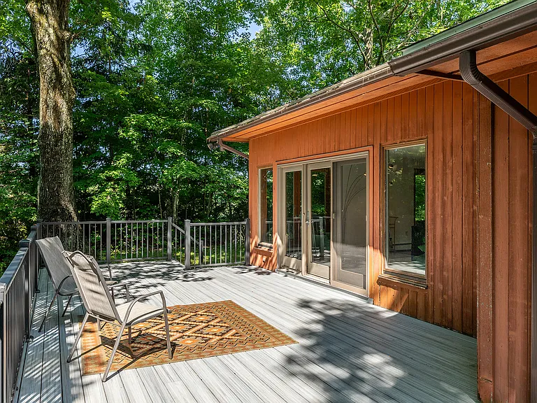 230 E Litchfield Rd — Photo 3