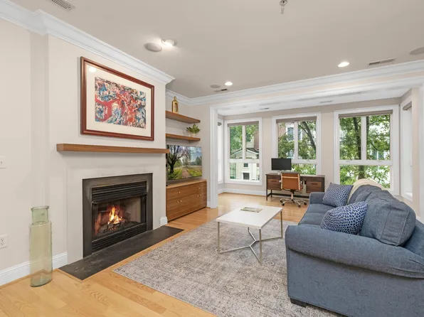 2701 Glenwood Gardens Ln Unit 106, Raleigh, NC 27609