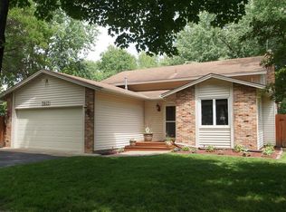 7807 Bona Rd, Mounds View, MN 55112