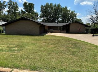 2201 Fullview Dr, Ada, OK 74820