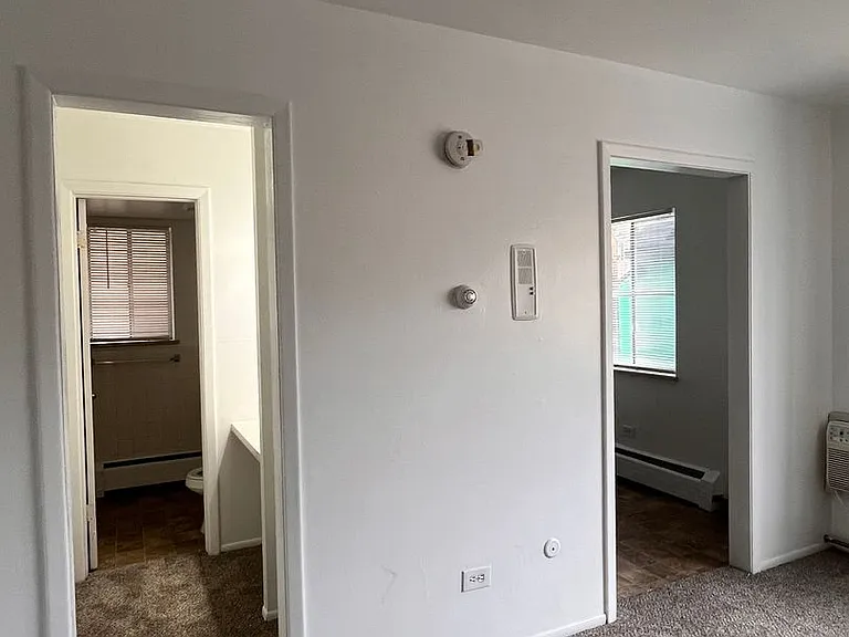 1257 N Logan St — Photo 3