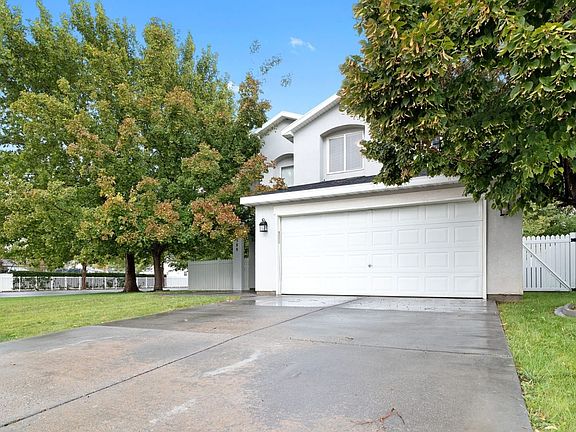 5th image of 5588 N Ardennes Way