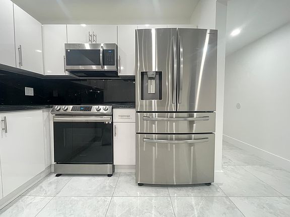 3rd image of 6070 W 19th Ave APT 316