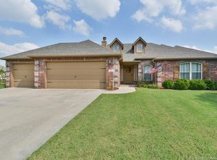 13575 S 234 East Ave, Coweta, OK 74429