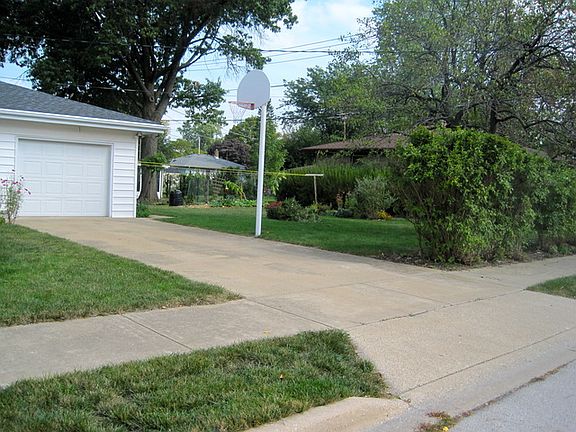 4th image of 1000 Barthelme Ave