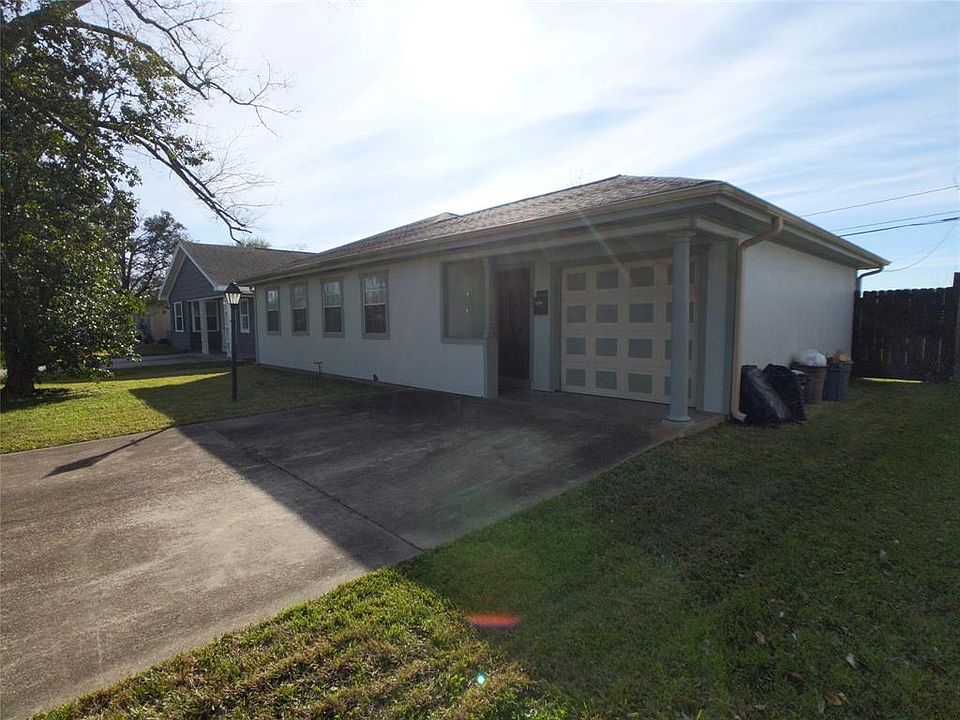 1st image of 1407 Leggett Dr