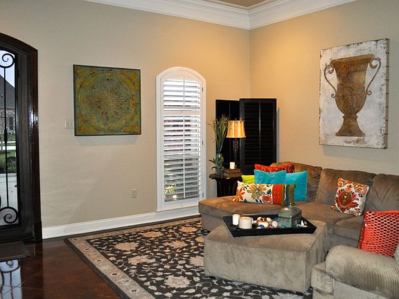 Spacious Living Room