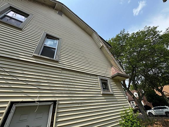 5th image of 5985 Lakeview St