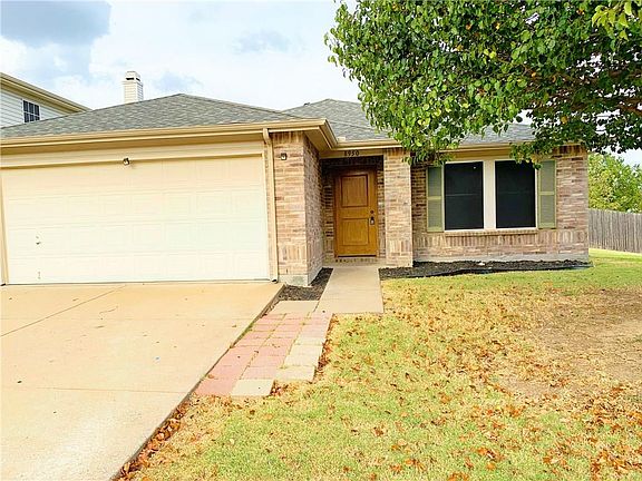 2nd image of 8950 Laurel Glen Dr