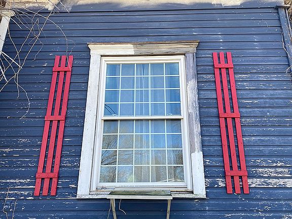 5th image of 300 N 4th St