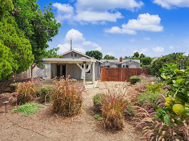 14139 Gault St — Photo 3
