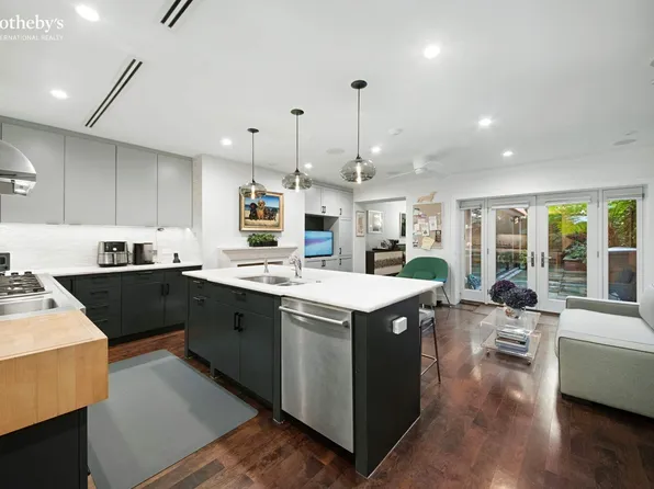 67 East 82nd Street image 19 of 25