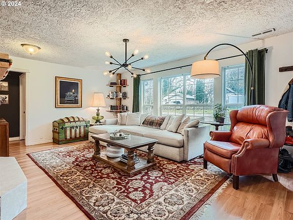 3rd image of 3332 G St