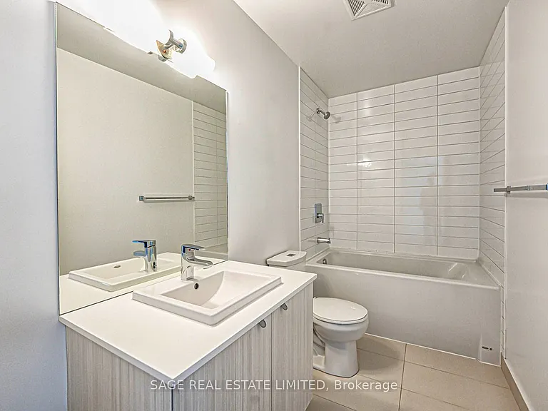 32 Camden St #607 — Photo 17