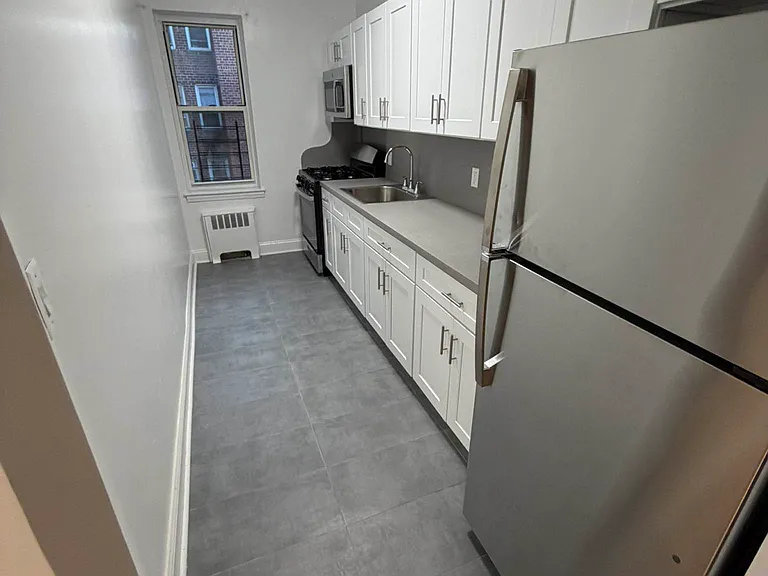 143-23 Barclay Ave #4G — Photo 4