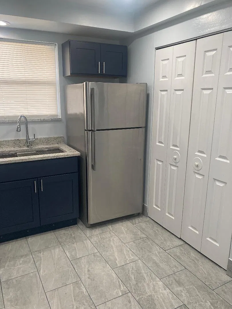 3 bed, 2.5 bath, 1528 sqft, $2,700 — Photo 3