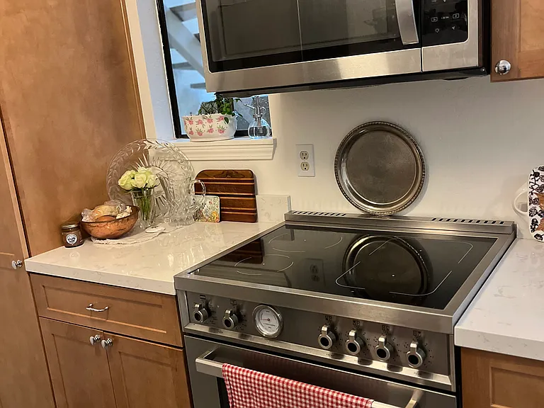 3207 Golden Oaks Ln — Photo 10