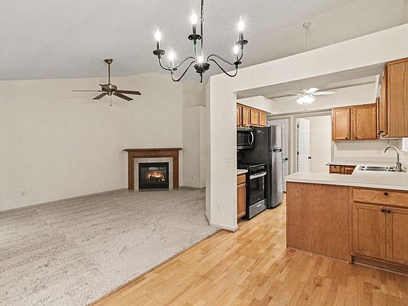 4th image of 46122 Reedgrass Ln