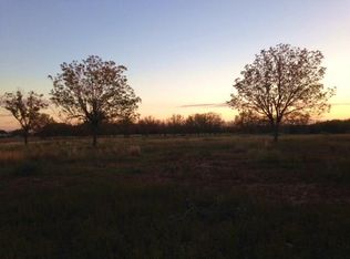 1385 County Road 441, Hondo, TX 78861