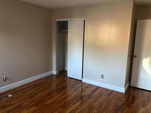 4th image of 215 Atlantic Ave #2