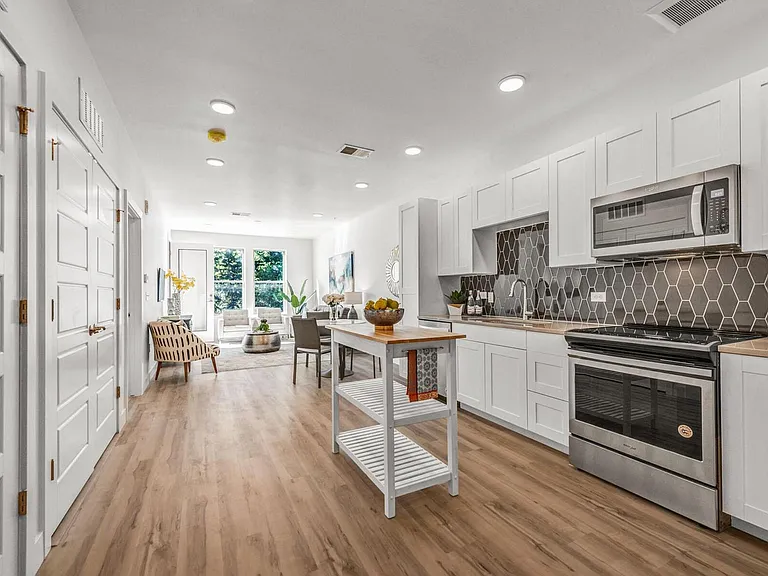 Apex at Perry Station - Modern Living at it's best! — Photo 38