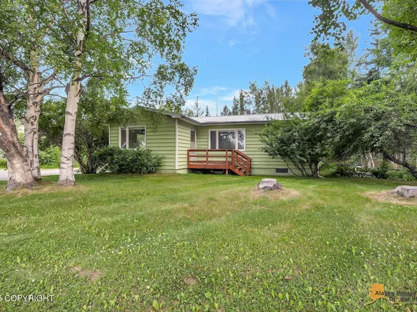 3651 N Palmer Fishhook Rd, Palmer, AK 99645