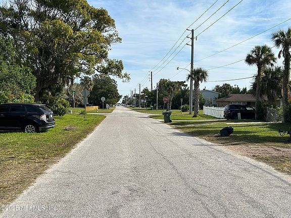 2nd image of 625 4TH Avenue S