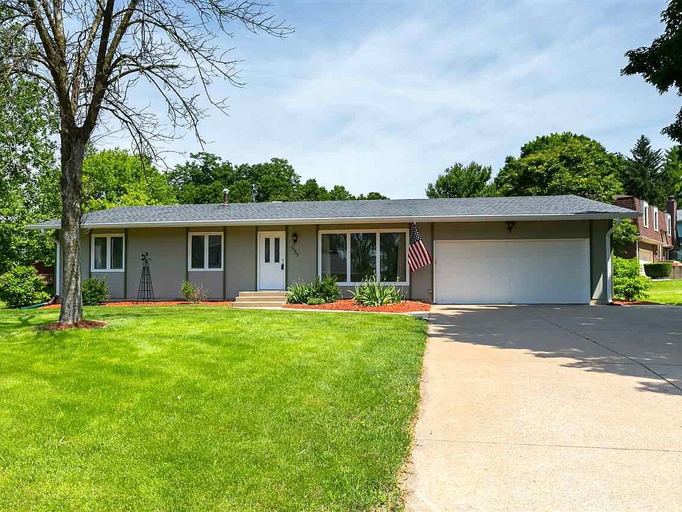 1st image of 699 Oakwood Pl