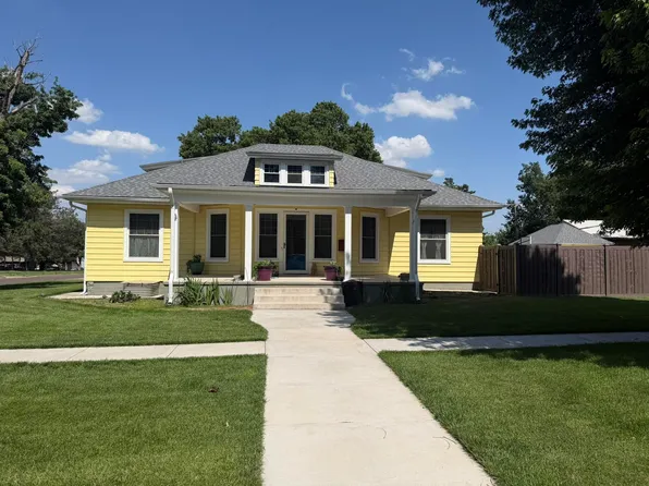 724 State St, Larned, KS 67550