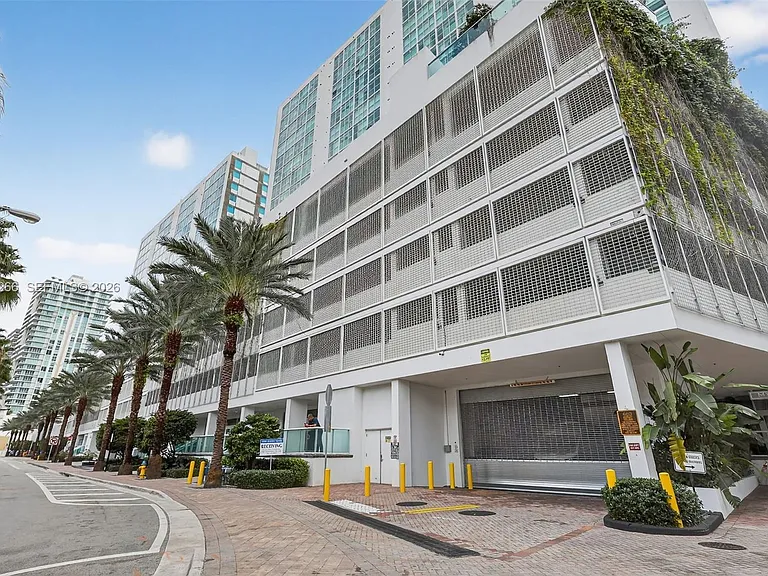 400 Sunny Isles Blvd #1207 — Photo 48