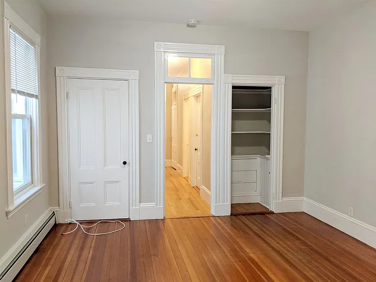 18 Park Ave #2 — Photo 6
