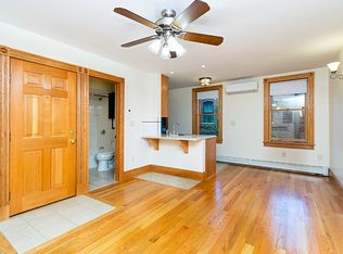 29 Phillips St APT 1, Boston, MA 02114