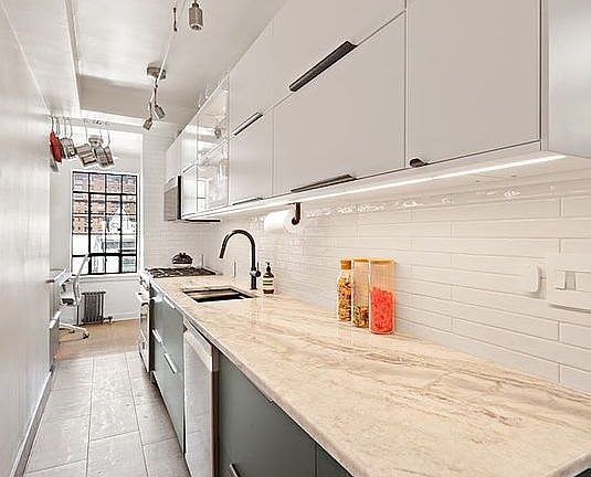 3rd image of 35 W 90th St #7J