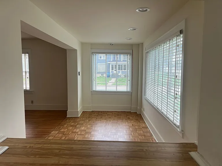 240 W Locust St — Photo 5