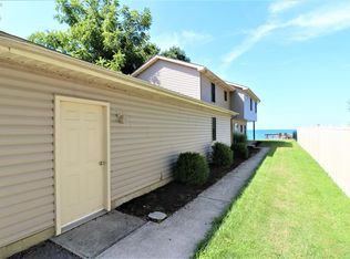 6407 W Lake Rd, Vermilion, OH 44089