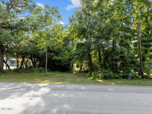 149 Arborvitae Drive, Pine Knoll Shores, NC 28512