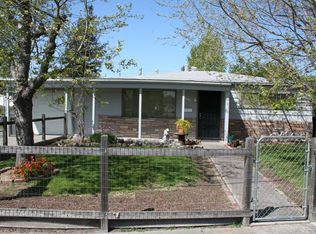 801 Santa Barbara Dr, Santa Rosa, CA 95404