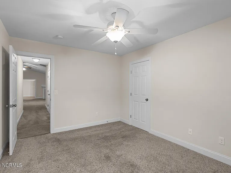 711 Shearwater Ln — Photo 34
