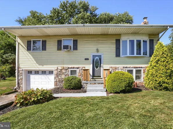 690 Front St, Enola, PA 17025