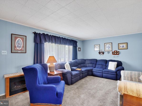 1000 Kelly Dr, York, PA 17404