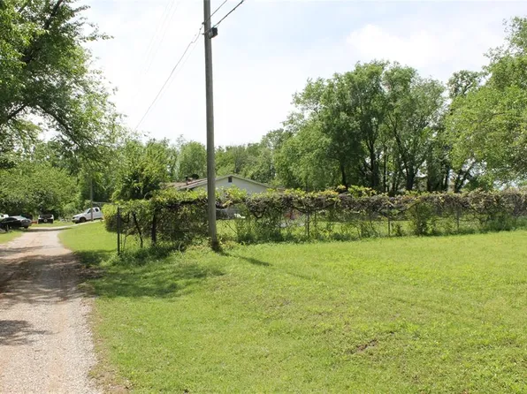 1020 W Oakland St, Shawnee, OK 74801