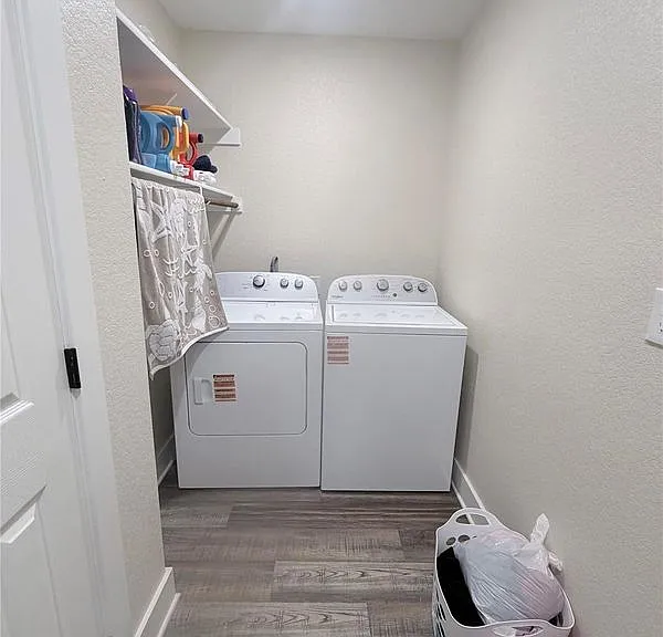 1512 Lexington St — Photo 8