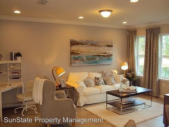 5th image of 132 Tarracina Way