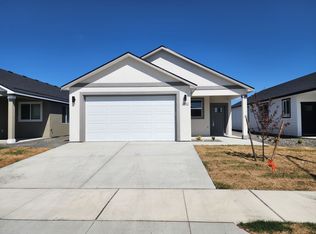 3592 Stardust St, Richland, WA 99352